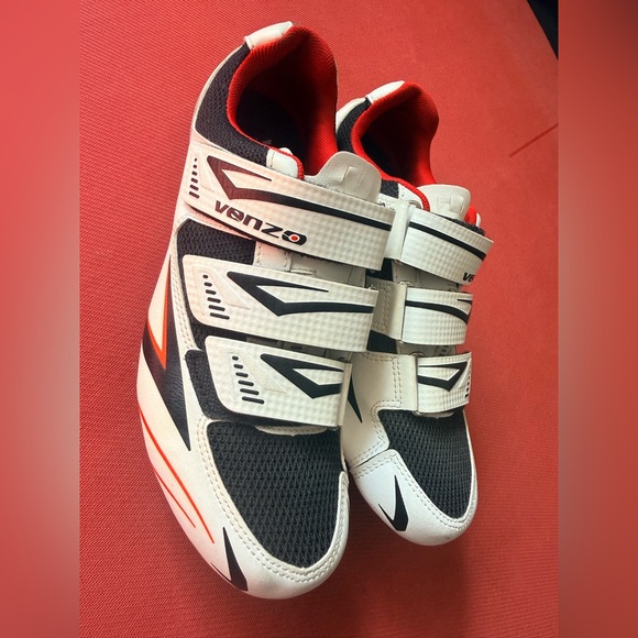 Black and White Venzo Unisex Cycling Shoes with Delta Clip, Size 8 W / 6.5 M - Picture 2 of 8